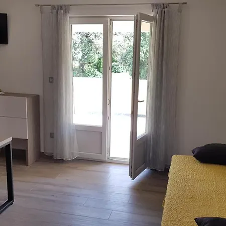 Premium Appartments Suha Punta Kampor